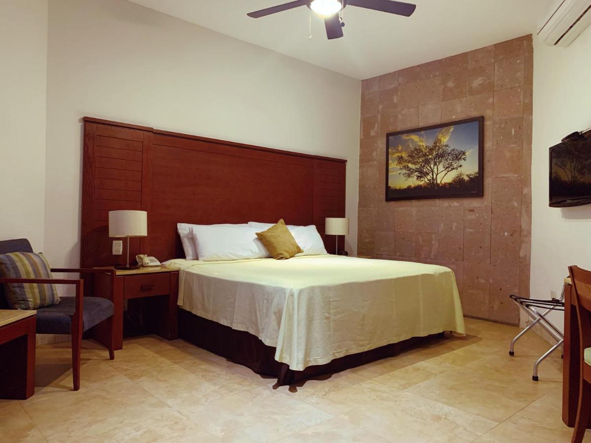 Casa Continental Hotel Merida Exterior photo